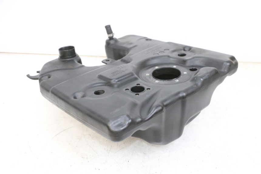 photo de ZBIORNIK PALIWA PEUGEOT DJANGO 4T 50 (2014 - 2019) - Zbliżenie techniczne