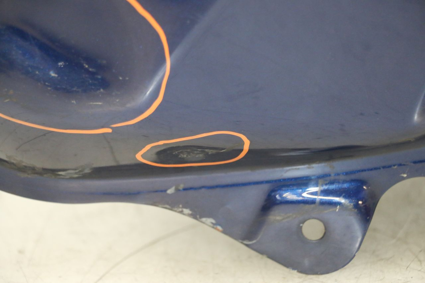 photo de ZBIORNIK PALIWA SUZUKI DL V STROM 1000 (2002 - 2007) - Struktura - zbliżenie