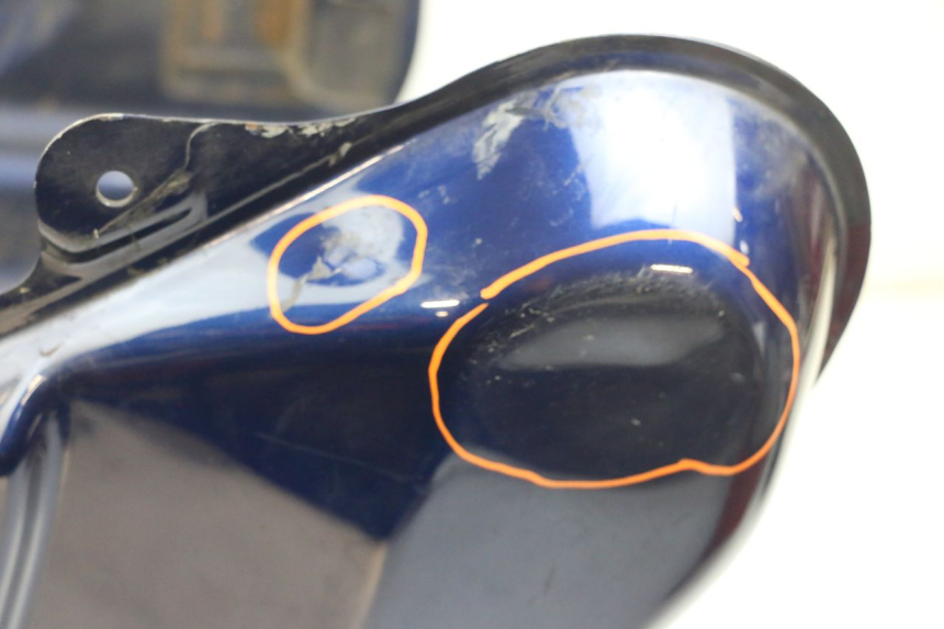 photo de ZBIORNIK PALIWA SUZUKI DL V STROM 1000 (2002 - 2007) - Zbliżenie techniczne