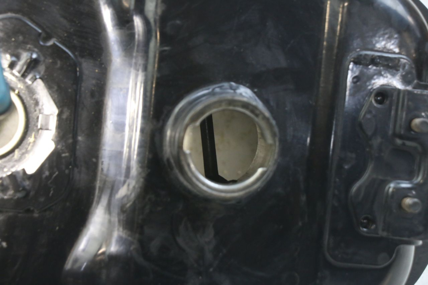 photo de ZBIORNIK PALIWA TNT MOTOR FASTINO 4T 50 (2013 - 2019) - Zoom stanu zużycia