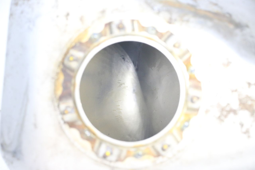 photo de ZBIORNIK PALIWA HONDA FJS SILVERWING SILVER WING 600 (2001 - 2010) - Zoom stanu zużycia