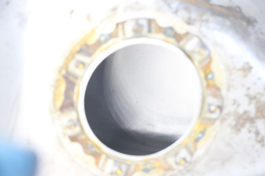 photo de ZBIORNIK PALIWA HONDA FJS SILVERWING SILVER WING 600 (2001 - 2010) - Zbliżenie techniczne