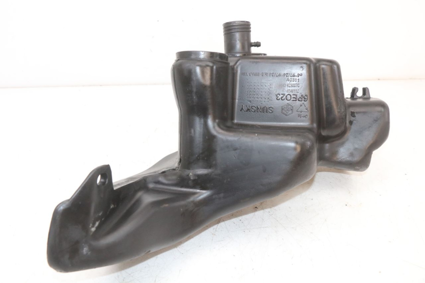 photo de ZBIORNIK PALIWA PIAGGIO FLY 2T 50 (2004 - 2017) - Zoom stanu zużycia