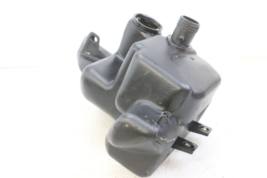 photo de ZBIORNIK PALIWA PIAGGIO FLY 2T 50 (2004 - 2017) - Szczegół części