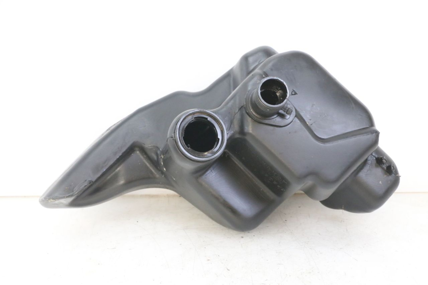 photo de ZBIORNIK PALIWA PIAGGIO FLY 2T 50 (2004 - 2017) - Zoom stanu zużycia