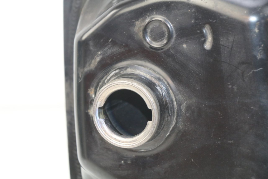 photo de ZBIORNIK PALIWA HONDA FORZA 125 (2015 - 2016) - Zoom stanu zużycia