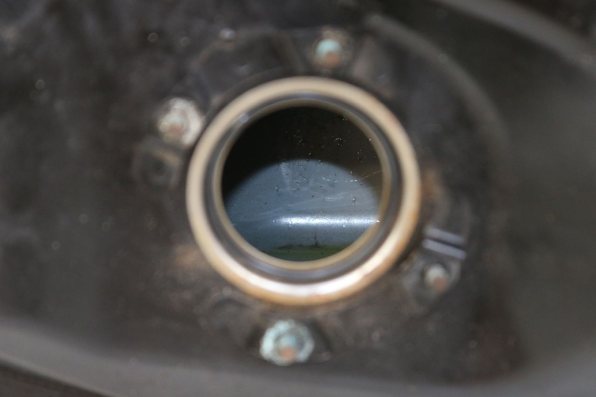 photo de ZBIORNIK PALIWA HONDA FORZA 125 (2015 - 2016) - Zoom stanu zużycia