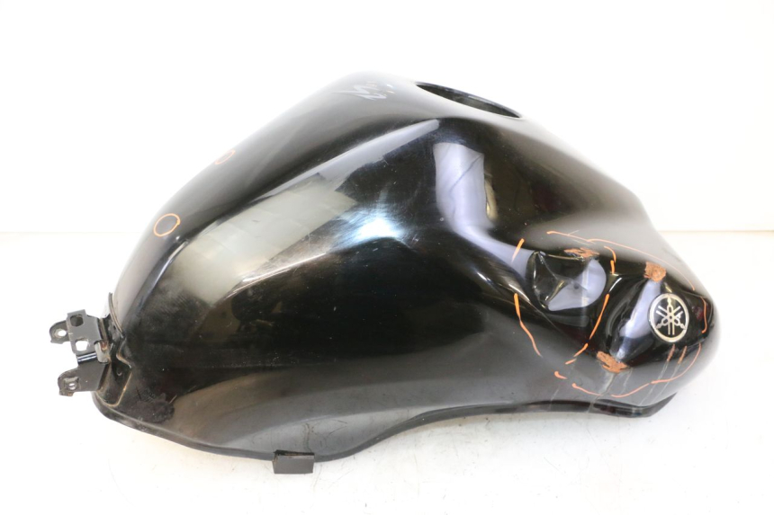 photo de ZBIORNIK PALIWA YAMAHA FZ6 FAZER S2 600 (2007 - 2011) - Szczegóły charakterystyczne