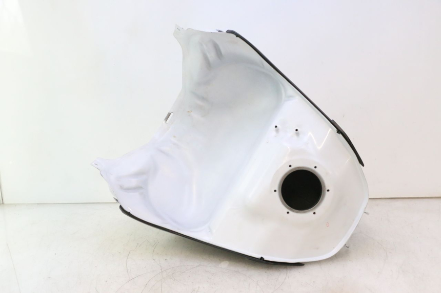 photo de ZBIORNIK PALIWA YAMAHA FZ8 800 (2010 - 2016) - Zbliżenie komponentów