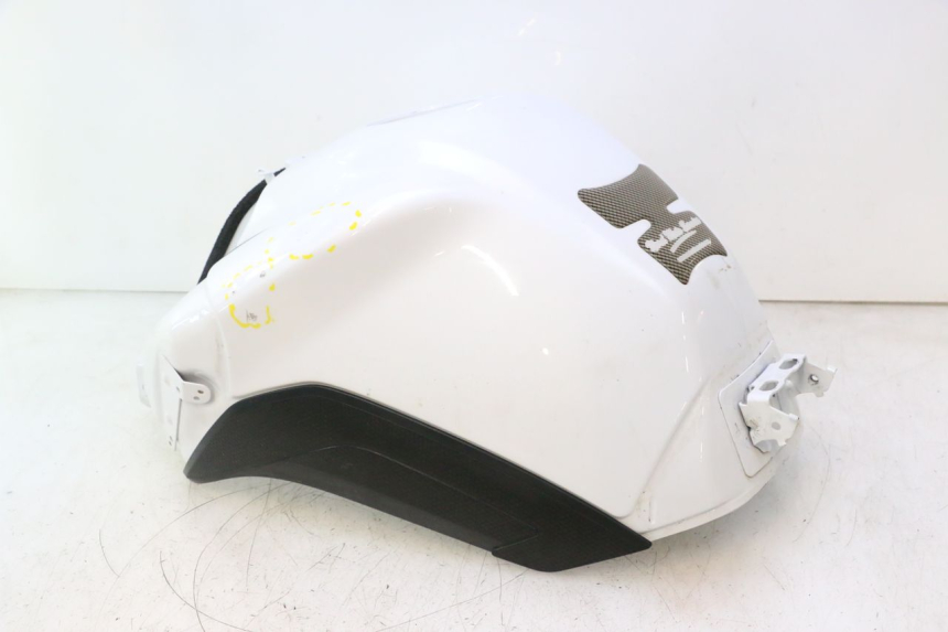photo de ZBIORNIK PALIWA YAMAHA FZ8 800 (2010 - 2016) - Punkty mocowania