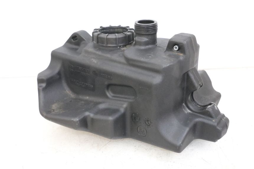 photo de ZBIORNIK PALIWA PEUGEOT GEOPOLIS RS 125 (2007 - 2009) - Inny kąt widzenia