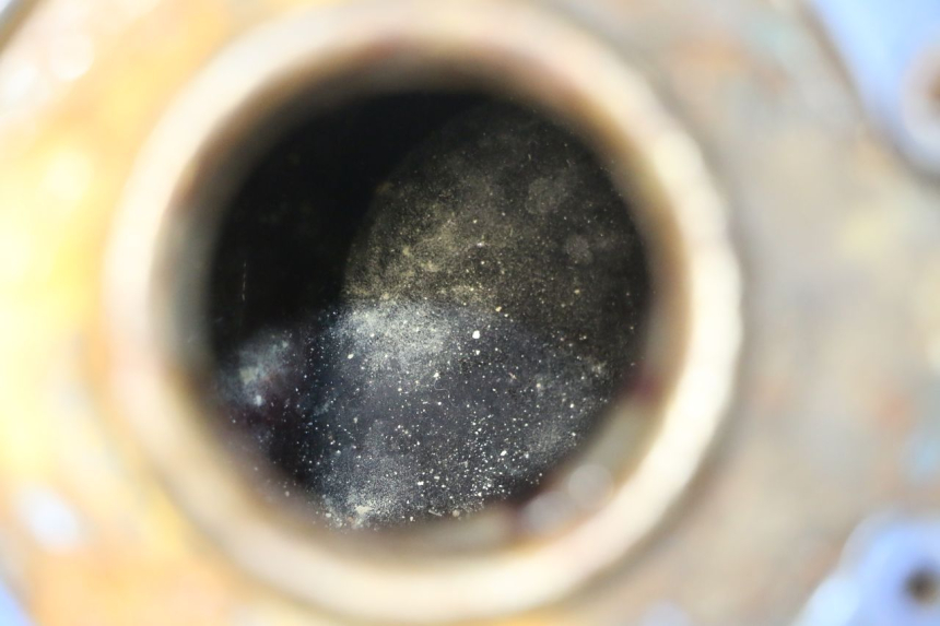 photo de ZBIORNIK PALIWA KAWASAKI GPX R WARBIRD 600 (1988 - 1993) - Alternatywny kąt