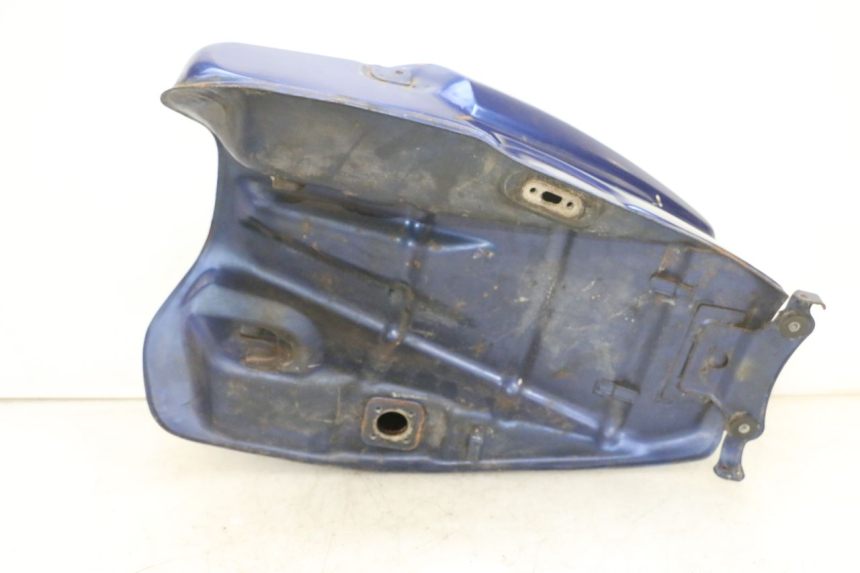 photo de ZBIORNIK PALIWA KAWASAKI GPX R WARBIRD 600 (1988 - 1993) - Zbliżenie techniczne