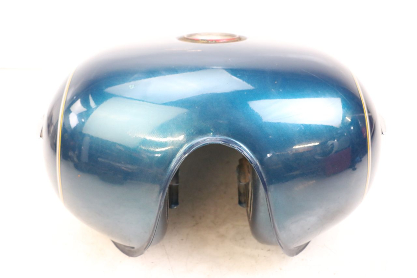 photo de ZBIORNIK PALIWA SUZUKI GZ MARAUDER 125 (1998 - 2004) - Zbliżenie komponentów