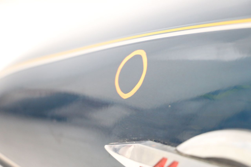 photo de ZBIORNIK PALIWA SUZUKI GZ MARAUDER 125 (1998 - 2004) - Zoom stanu zużycia