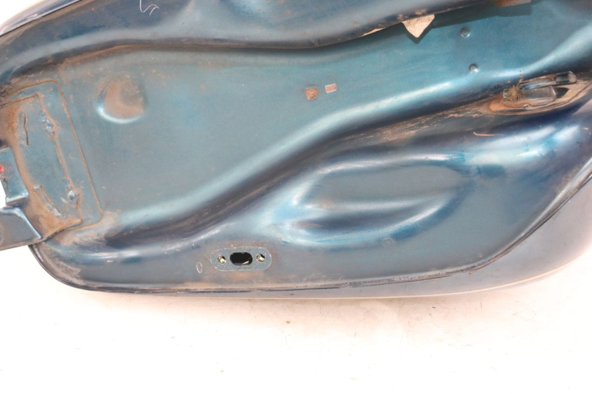 photo de ZBIORNIK PALIWA SUZUKI GZ MARAUDER 125 (1998 - 2004) - Punkty mocowania