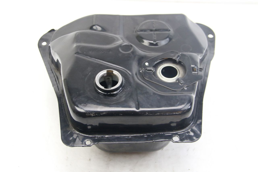 photo de ZBIORNIK PALIWA SYM JET 4 4T 50 (2018 - 2021) - Zoom stanu zużycia