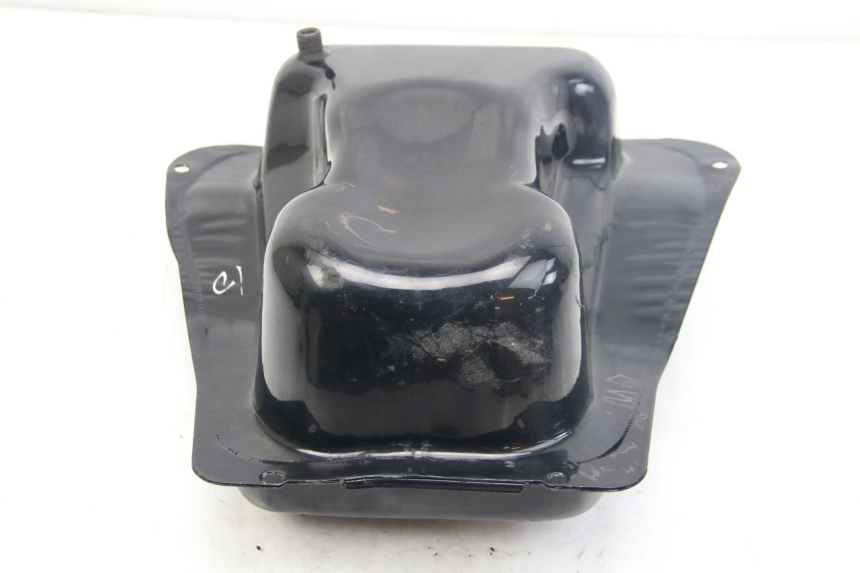 photo de ZBIORNIK PALIWA SYM JET 4 4T 50 (2018 - 2021) - Stan powierzchni