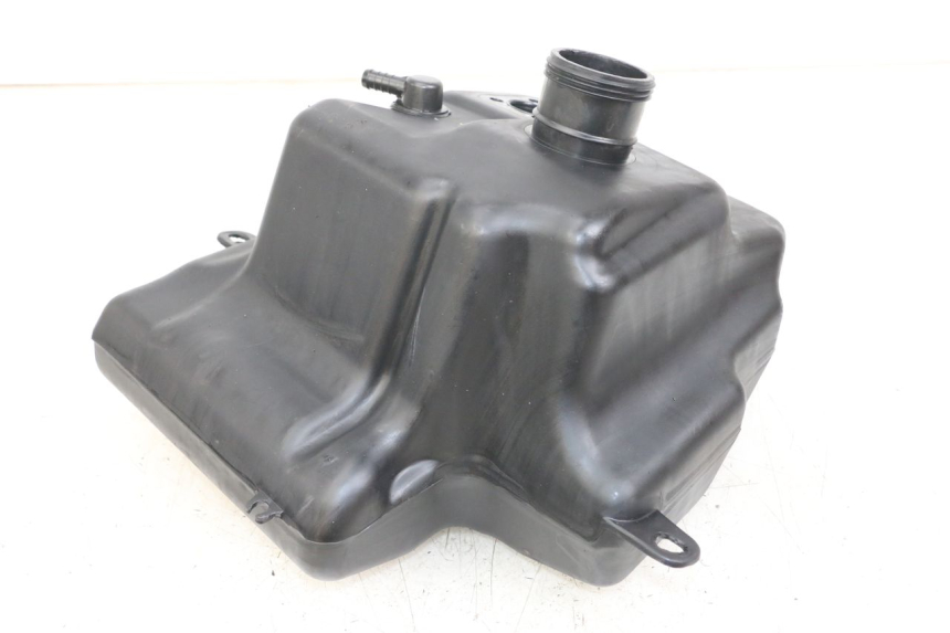 photo de ZBIORNIK PALIWA PEUGEOT KISBEE 2T 50 (2018 - 2022) - Widok główny