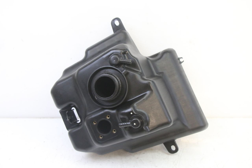 photo de ZBIORNIK PALIWA PEUGEOT KISBEE 4T 50 (2018 - 2022) - Widok główny