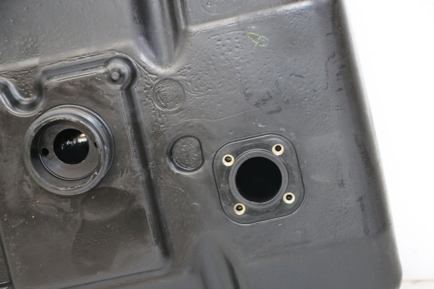 photo de ZBIORNIK PALIWA KYMCO PEOPLE S 125 (2000 - 2008) - Widok ogólny