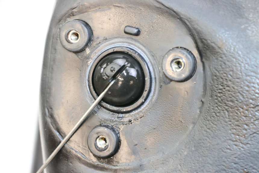 photo de ZBIORNIK PALIWA KYMCO STRYKER OFF ROAD 125 (1999 - 2005) - Zbliżenie techniczne