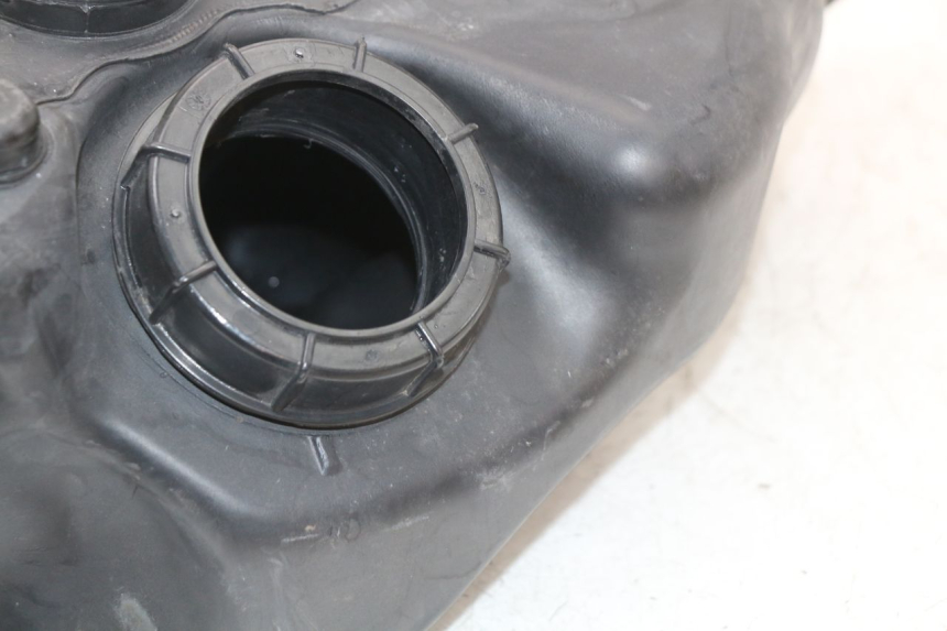 photo de ZBIORNIK PALIWA PIAGGIO LIBERTY 4T 50 (2018 - 2021) - Szczegół części