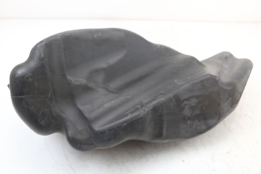 photo de ZBIORNIK PALIWA PIAGGIO LIBERTY 4T 50 (2018 - 2021) - Zbliżenie techniczne