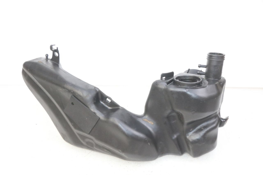 photo de ZBIORNIK PALIWA PIAGGIO LIBERTY IGET 4T 50 (2015 - 2020) - Zbliżenie techniczne