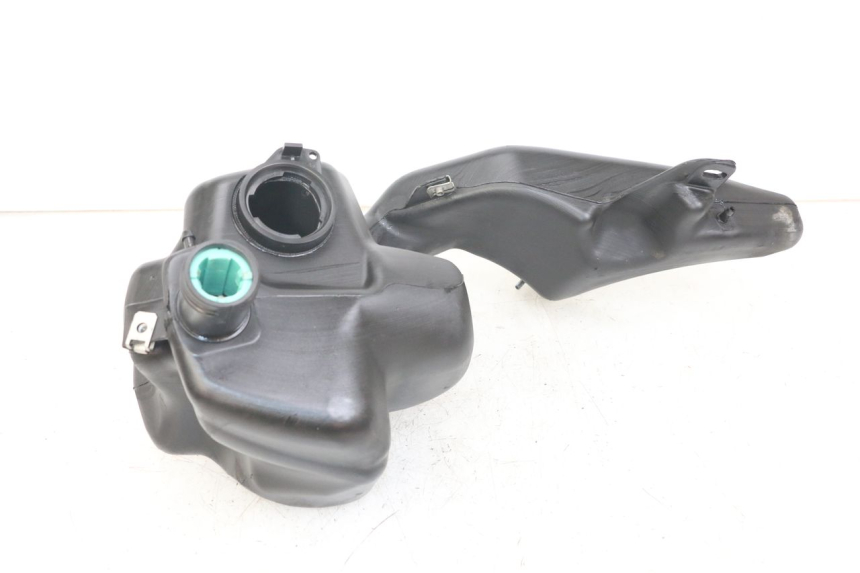 photo de ZBIORNIK PALIWA PIAGGIO LIBERTY 125 (2009 - 2013) - Widok główny