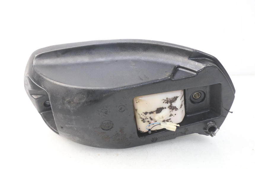 photo de ZBIORNIK PALIWA PEUGEOT LUDIX 50 (2008 - 2017) - Zoom stanu zużycia