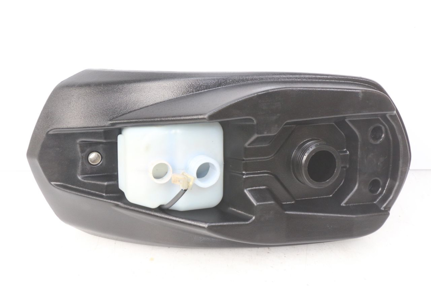 photo de ZBIORNIK PALIWA PEUGEOT LUDIX 50 (2008 - 2017) - Widok główny