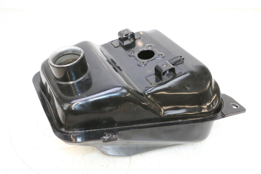 photo de ZBIORNIK PALIWA KEEWAY MATRIX RX9 125 (2006 - 2007) - Szczegóły charakterystyczne