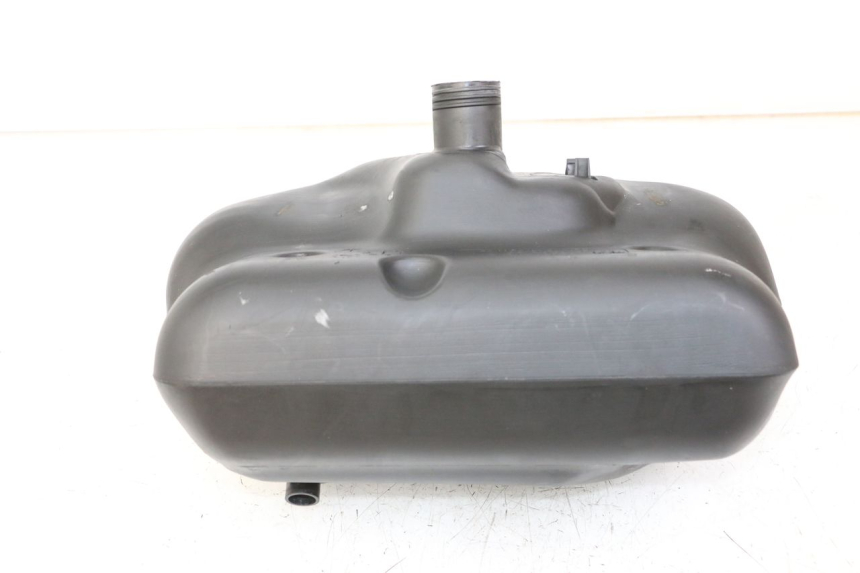 photo de ZBIORNIK PALIWA MBK BOOSTER NEXT GENERATION 50 (1995 - 1998) - Zbliżenie techniczne