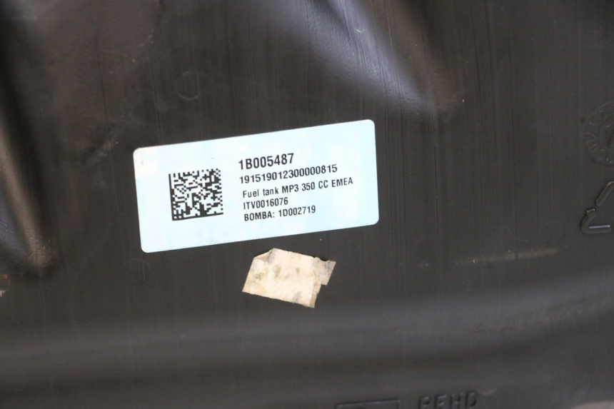 photo de ZBIORNIK PALIWA PIAGGIO MP3 HPE 350 (2018 - 2020) - Szczegół części