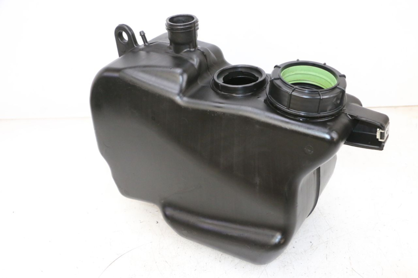 photo de ZBIORNIK PALIWA PIAGGIO MP3 HPE 300 (2019 - 2026) - Zbliżenie techniczne