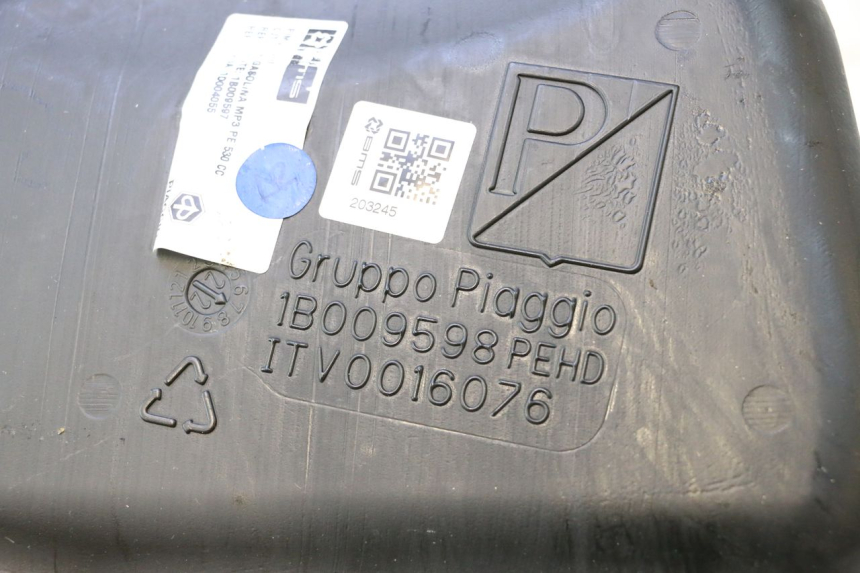 photo de ZBIORNIK PALIWA PIAGGIO MP3 HPE 530 (2022 - 2026) - Szczegół części