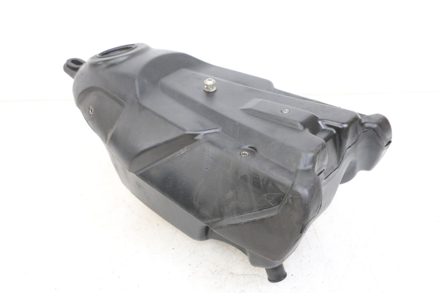 photo de ZBIORNIK PALIWA RIEJU MRT 50 (2018 - 2021) - Zoom stanu zużycia