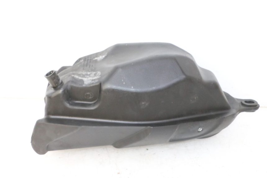 photo de ZBIORNIK PALIWA RIEJU MRT 50 (2018 - 2021) - Zoom stanu zużycia