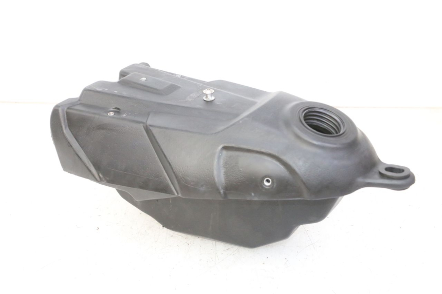 photo de ZBIORNIK PALIWA RIEJU MRT 50 (2018 - 2021) - Zbliżenie techniczne