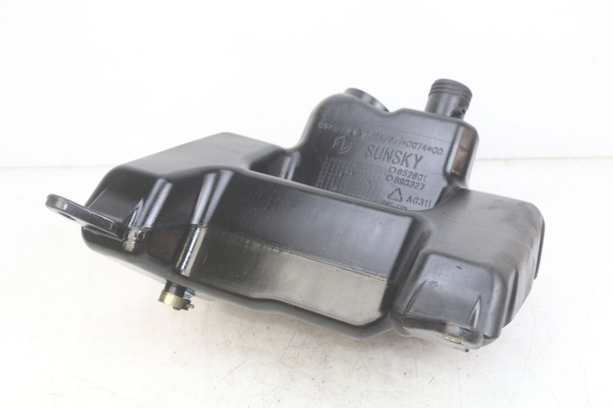 photo de ZBIORNIK PALIWA PIAGGIO NEW TYPHOON 50 (2010 - 2017) - Inny kąt widzenia