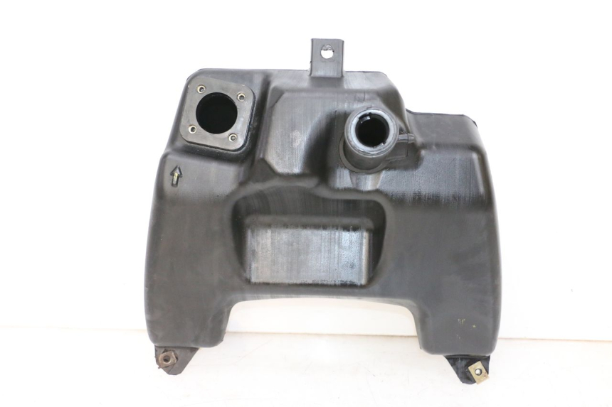 photo de ZBIORNIK PALIWA PIAGGIO NEW TYPHOON 50 (2018 - 2021) - Zoom stanu zużycia