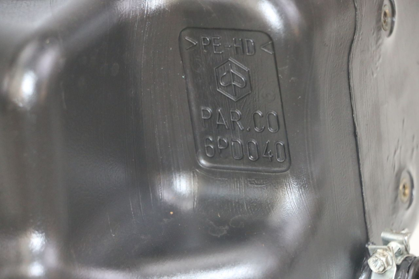 photo de ZBIORNIK PALIWA PIAGGIO NRG POWER PUREJET 50 (2018 - 2021) - Zoom stanu zużycia