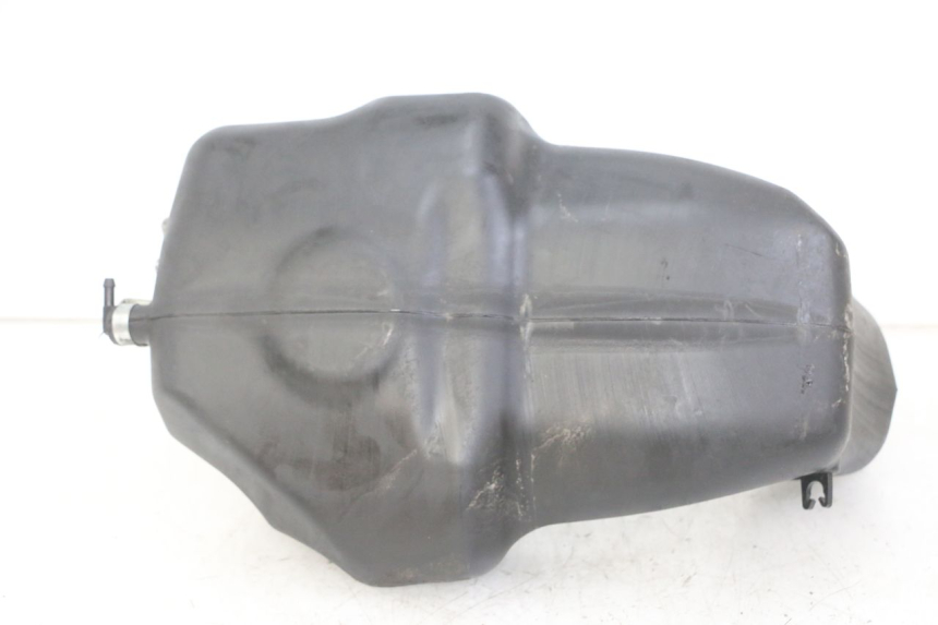 photo de ZBIORNIK PALIWA PIAGGIO NRG POWER PUREJET 50 (2018 - 2021) - Zoom stanu zużycia