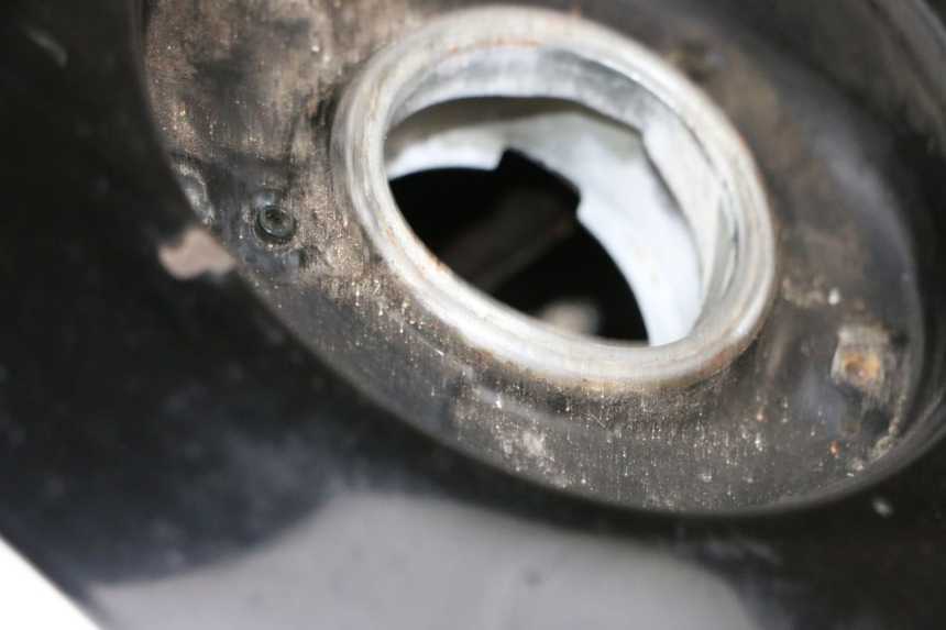 photo de ZBIORNIK PALIWA HONDA NSR R 125 (1994 - 2003) - Szczegóły charakterystyczne