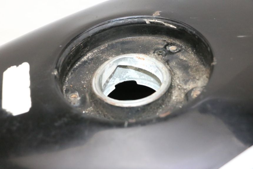 photo de ZBIORNIK PALIWA HONDA NSR R 125 (1994 - 2003) - Widok z bliska