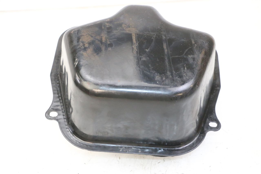 photo de ZBIORNIK PALIWA JM MOTORS OLDIES GT 4T 50 (2018 - 2025) - Zbliżenie techniczne