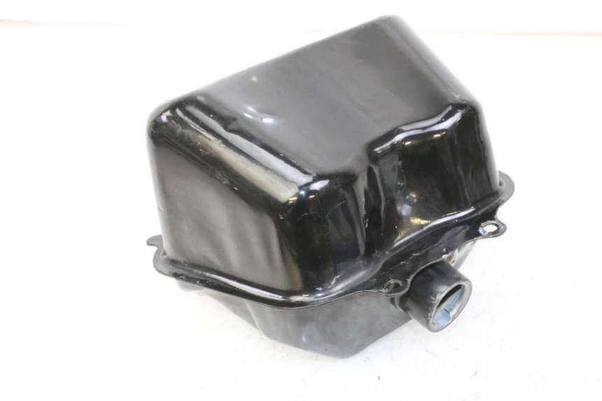 photo de ZBIORNIK PALIWA JM MOTORS OLDIES GT 4T 50 (2018 - 2025) - Inny kąt widzenia