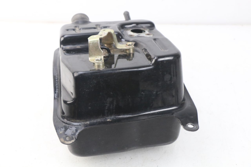 photo de ZBIORNIK PALIWA SYM ORBIT III 3 4T 50 (2018 - 2021) - Zoom stanu zużycia