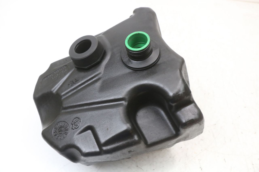 photo de ZBIORNIK PALIWA MBK OVETTO 2T 50 (2007 - 2017) - Zoom stanu zużycia